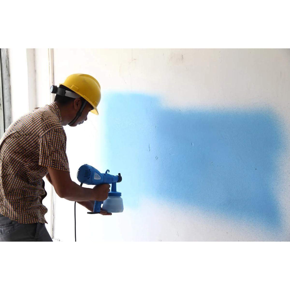 Electric Spray Gun with 3 Adjustable Nozzles, 1000ml Removable Tank, High-Speed Paint Sprayer for Walls, Fences, Cars, Furniture - Fast Charger, 700ml/min Output, 3 Spray Patterns for Home Painting - Image 3